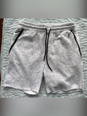 Brooklyn Cloth The Jogger Shorts Speckled White Raw Hem Mens M